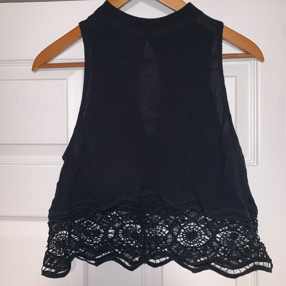 🟣Kendall & Kylie knit black crop top medium